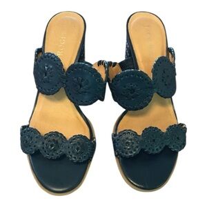 Jack Rogers Navy Blue Leather Circle Medallion Sandals Size 8.5 EUC Made Brazil